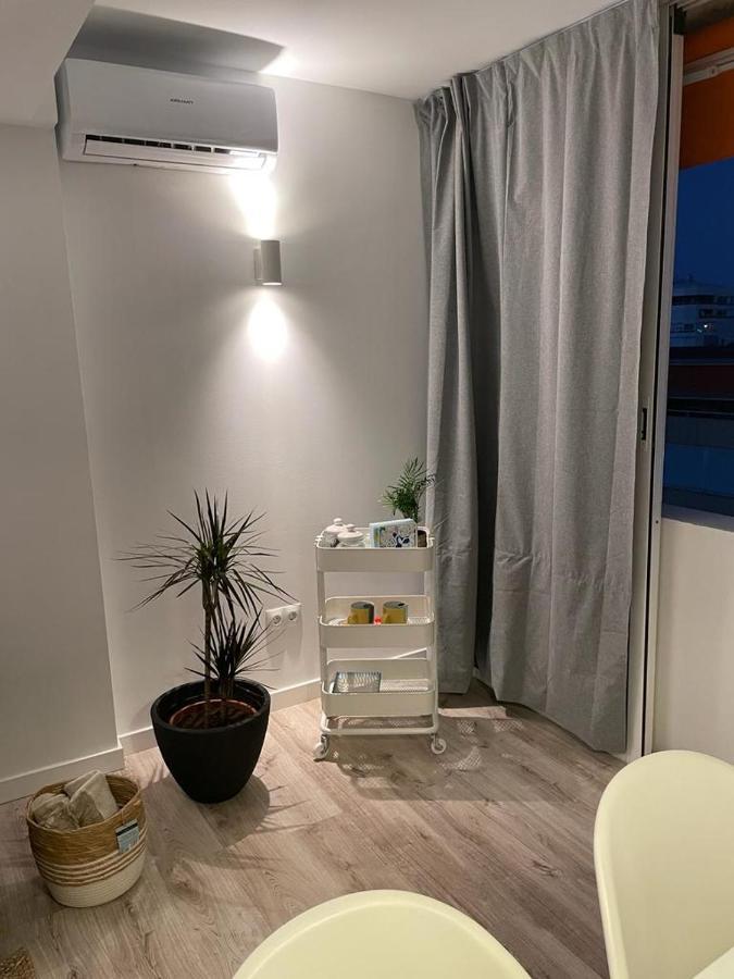 Apartamento C Y L Torremolinos Exterior photo