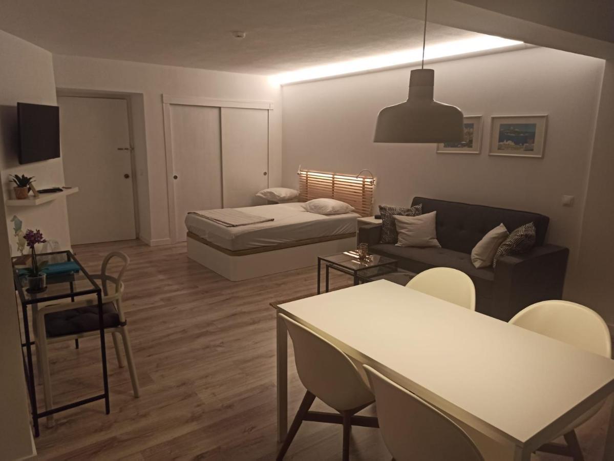 Apartamento C Y L Torremolinos Exterior photo